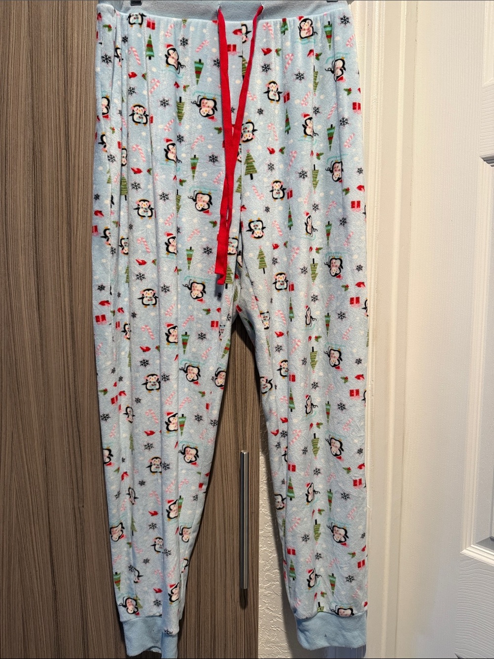 Light Blue Penguin Print Women's Pajama Pants with Red Drawstring